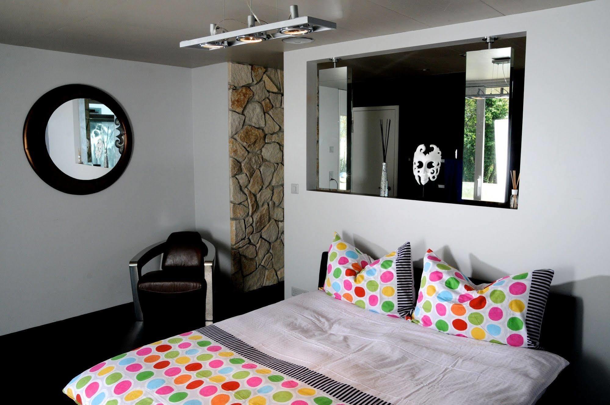 Morat Gaste Zimmer Luaran gambar